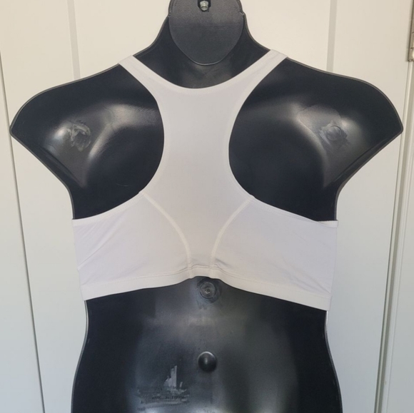 Low impact sports bra/bralette - Picture 3 of 5